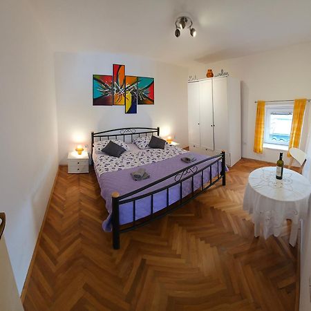 Apartment 22 Omiš Zewnętrze zdjęcie