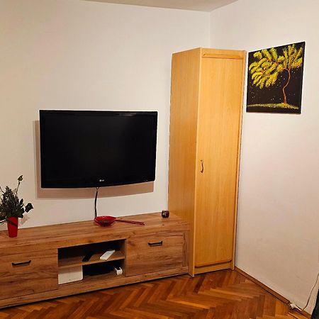 Apartment 22 Omiš Zewnętrze zdjęcie