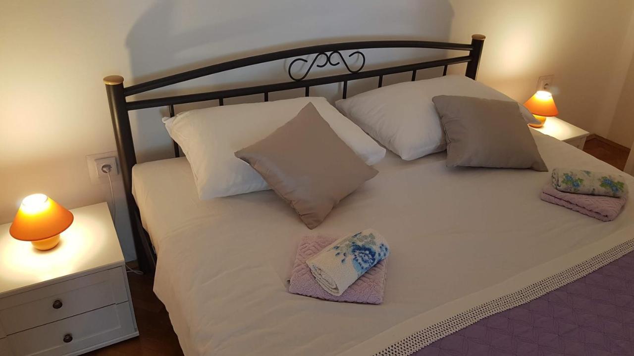 Apartment 22 Omiš Zewnętrze zdjęcie