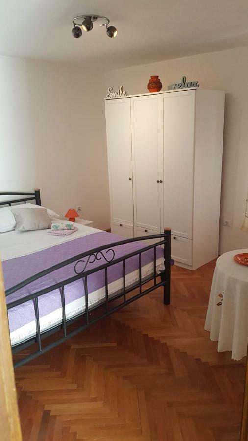 Apartment 22 Omiš Zewnętrze zdjęcie